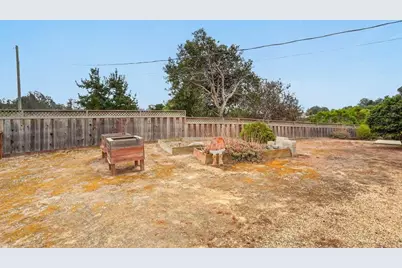 9604 Martin Ln, Salinas, CA 93907 - Photo 15