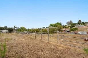 9604 Martin Ln, Salinas, CA 93907 - Photo 25