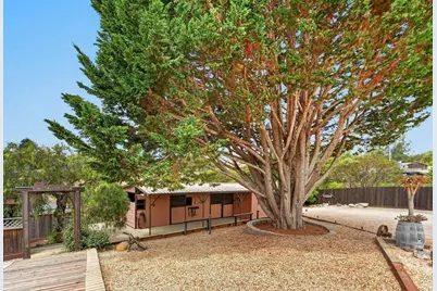 9604 Martin Ln, Salinas, CA 93907 - Photo 21