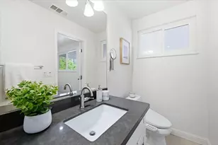 2992 Vivian Ln, San Jose, CA 95124 - Photo 27