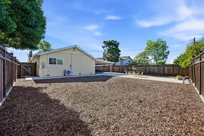 2992 Vivian Ln, San Jose, CA 95124 - Photo 43