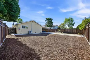 2992 Vivian Ln, San Jose, CA 95124 - Photo 43