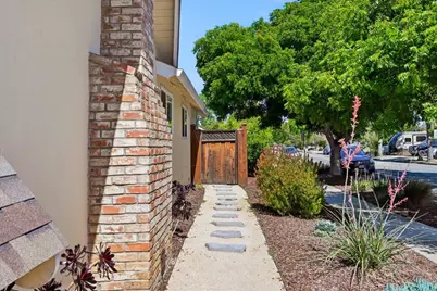 2992 Vivian Ln, San Jose, CA 95124 - Photo 47