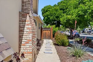 2992 Vivian Ln, San Jose, CA 95124 - Photo 47