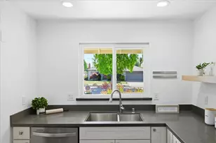 2992 Vivian Ln, San Jose, CA 95124 - Photo 11