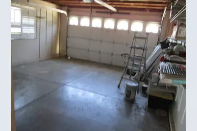 320 McCarthy St, Hollister, CA 95023 - Photo 15