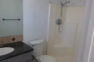 320 McCarthy St, Hollister, CA 95023 - Photo 11