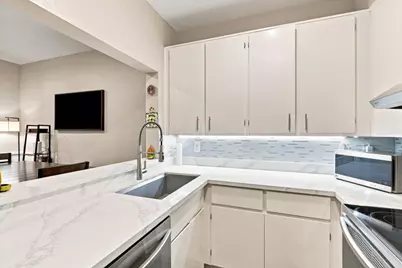 4671 Albany Cir 109, San Jose, CA 95129 - Photo 7