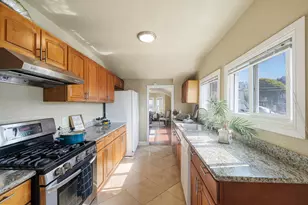 844 Brunswick St, San Francisco, CA 94112 - Photo 13