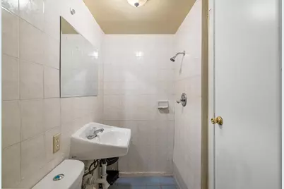 844 Brunswick St, San Francisco, CA 94112 - Photo 43