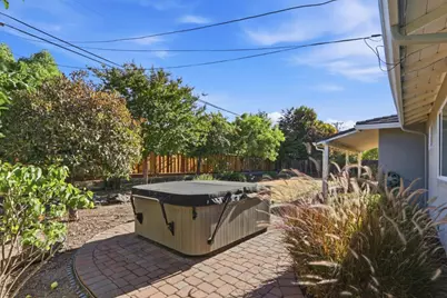 7422 Fallenleaf Ln, Cupertino, CA 95014 - Photo 37