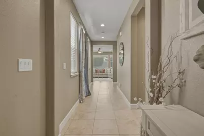 420 Alicante Dr, Hollister, CA 95023 - Photo 5