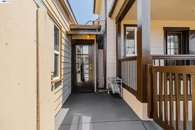 1720 46th Ave, Oakland, CA 94601 - Photo 25