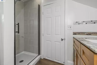 1720 46th Ave, Oakland, CA 94601 - Photo 17