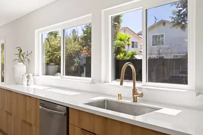 1361 Cabrillo Ave, San Jose, CA 95132 - Photo 17