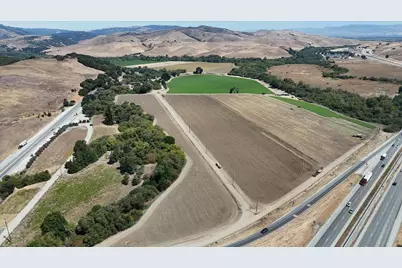 10 Chittenden Rd, San Juan Bautista, CA 95045 - Photo 1