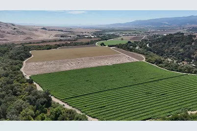 10 Chittenden Rd, San Juan Bautista, CA 95045 - Photo 11