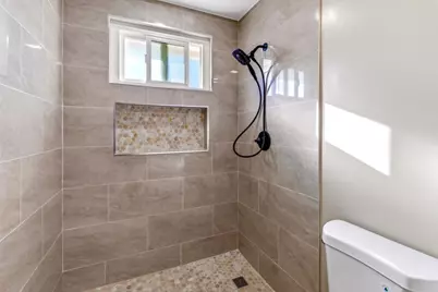 788 Bedford Dr, Salinas, CA 93901 - Photo 15