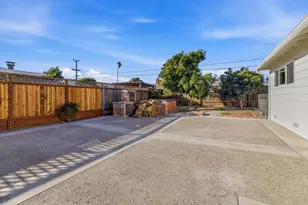 788 Bedford Dr, Salinas, CA 93901 - Photo 23