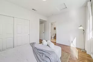 391 Charles Morris Ter, Sunnyvale, CA 94085 - Photo 17