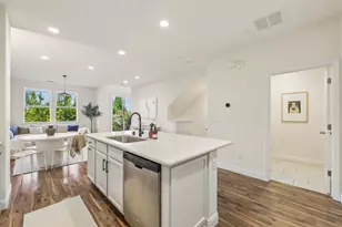 391 Charles Morris Ter, Sunnyvale, CA 94085 - Photo 9