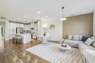 391 Charles Morris Ter, Sunnyvale, CA 94085 - Photo 5