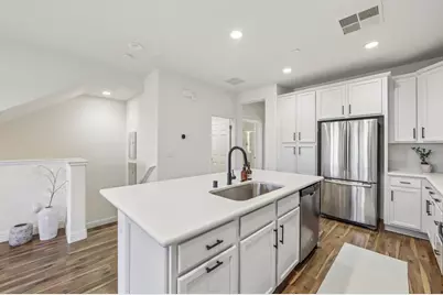 391 Charles Morris Ter, Sunnyvale, CA 94085 - Photo 11
