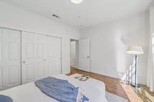 391 Charles Morris Ter, Sunnyvale, CA 94085 - Photo 15