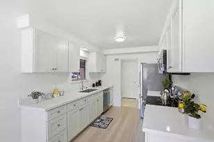 6250 Riverside Blvd, Sacramento, CA 95831 - Photo 25