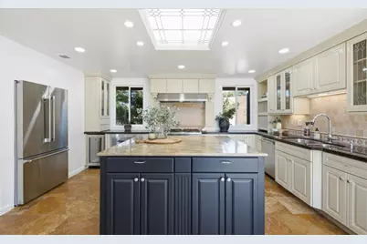 28505 Matadero Creek Ln, Los Altos Hills, CA 94022 - Photo 13
