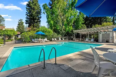 19626 Vineyard Ln, Saratoga, CA 95070 - Photo 39