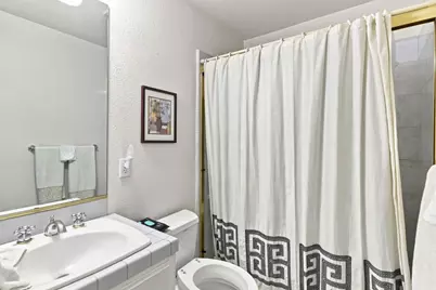 68 Pierce Ave, San Jose, CA 95110 - Photo 33
