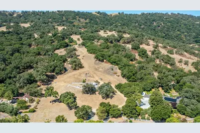 8272 Sassafras Ct, Pleasanton, CA 94566 - Photo 7