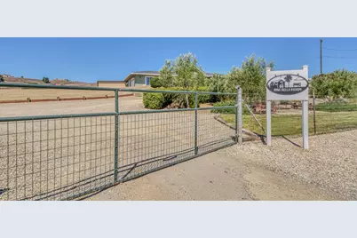 991 Riverside Rd, Hollister, CA 95023 - Photo 7