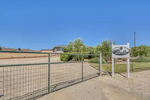 991 Riverside Rd, Hollister, CA 95023 - Photo 7