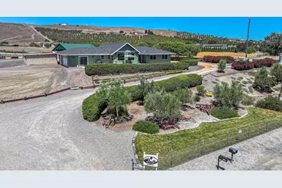 991 Riverside Rd, Hollister, CA 95023 - Photo 3