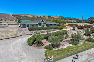 991 Riverside Rd, Hollister, CA 95023 - Photo 3