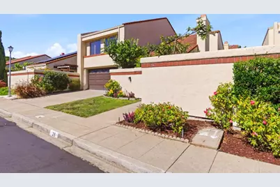 26 Lido Cir, Redwood Shores, CA 94065 - Photo 1