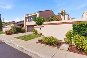 26 Lido Cir, Redwood Shores, CA 94065 - Photo 1
