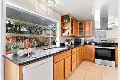 26 Lido Cir, Redwood Shores, CA 94065 - Photo 15