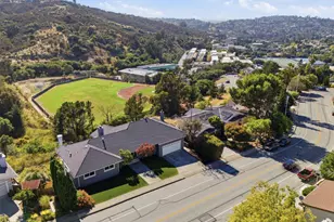 66 Club Dr, San Carlos, CA 94070 - Photo 59