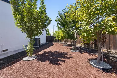 3198 Knights Bridge Rd, San Jose, CA 95132 - Photo 39