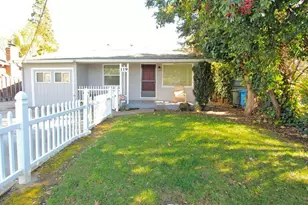 119 Park St Front House, Redwood City, CA 94061 - Photo 1