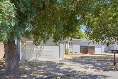 1909 Evergreen Ave, Modesto, CA 95350 - Photo 3