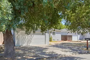 1909 Evergreen Ave, Modesto, CA 95350 - Photo 3