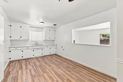 1909 Evergreen Ave, Modesto, CA 95350 - Photo 13