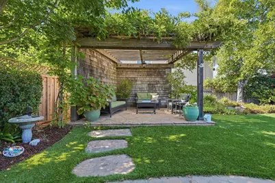 7098 Bret Harte Dr, San Jose, CA 95120 - Photo 31