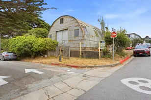 119 Dewey Ave, Pacific Grove, CA 93950 - Photo 3
