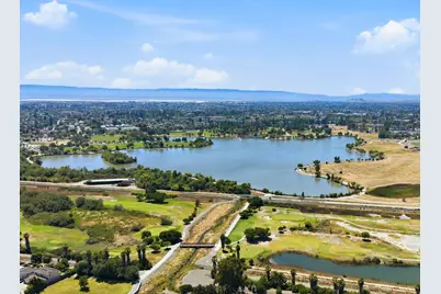 40220 Hacienda Ct, Fremont, CA 94539 - Photo 57