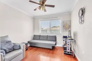 1327 Scossa Ave 4, San Jose, CA 95118 - Photo 15
